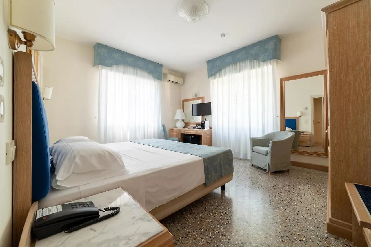 La Dependance By Casa Bianca Hotel Lido di Jesolo Italy